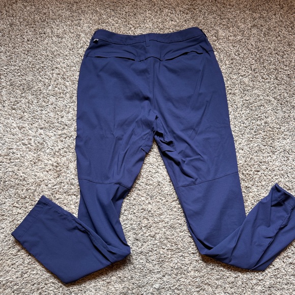 lululemon Stretch Nylon Classic-Tapered Golf Pant - Picture 3 of 4